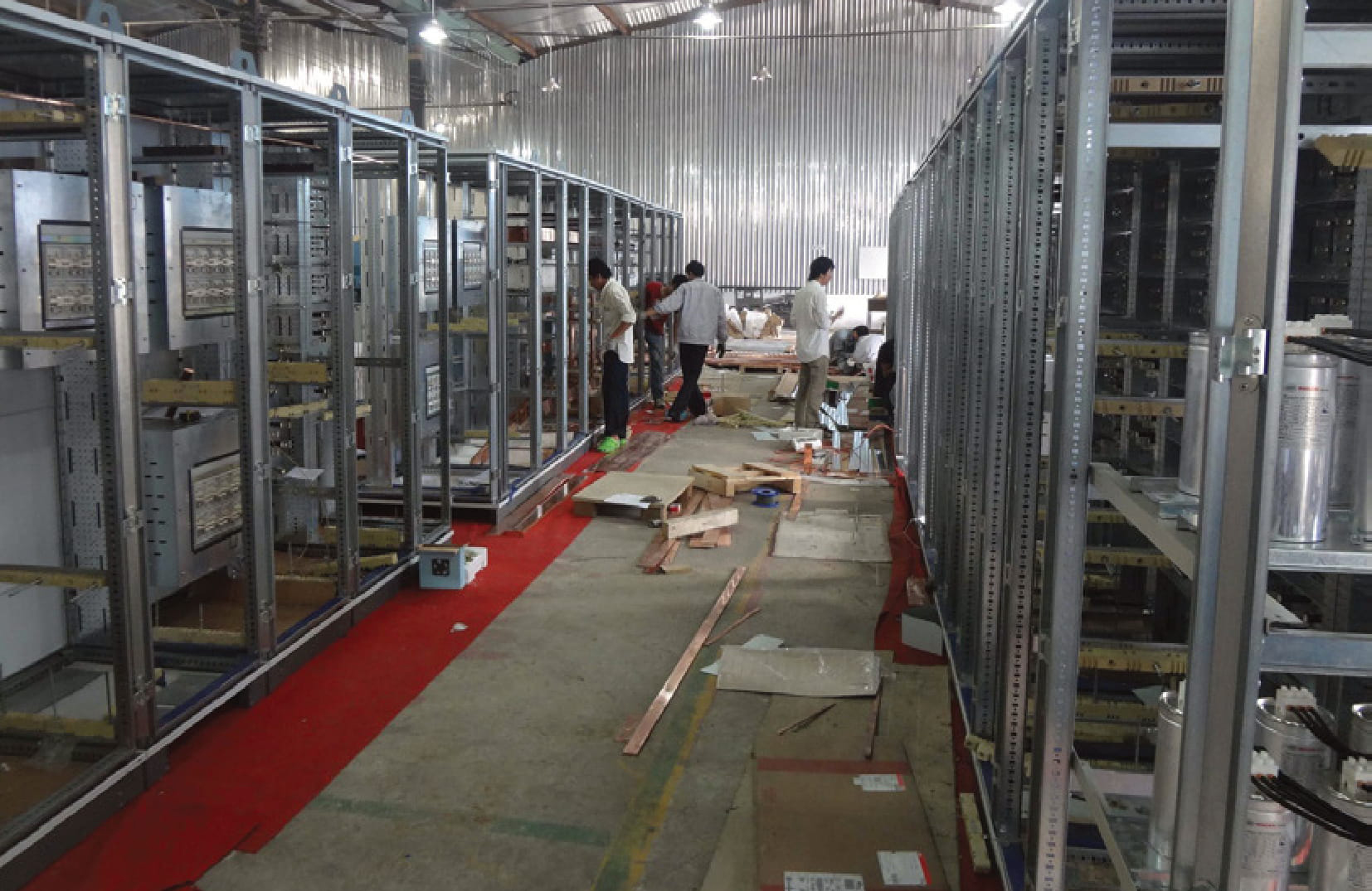 Thang máng cáp điện